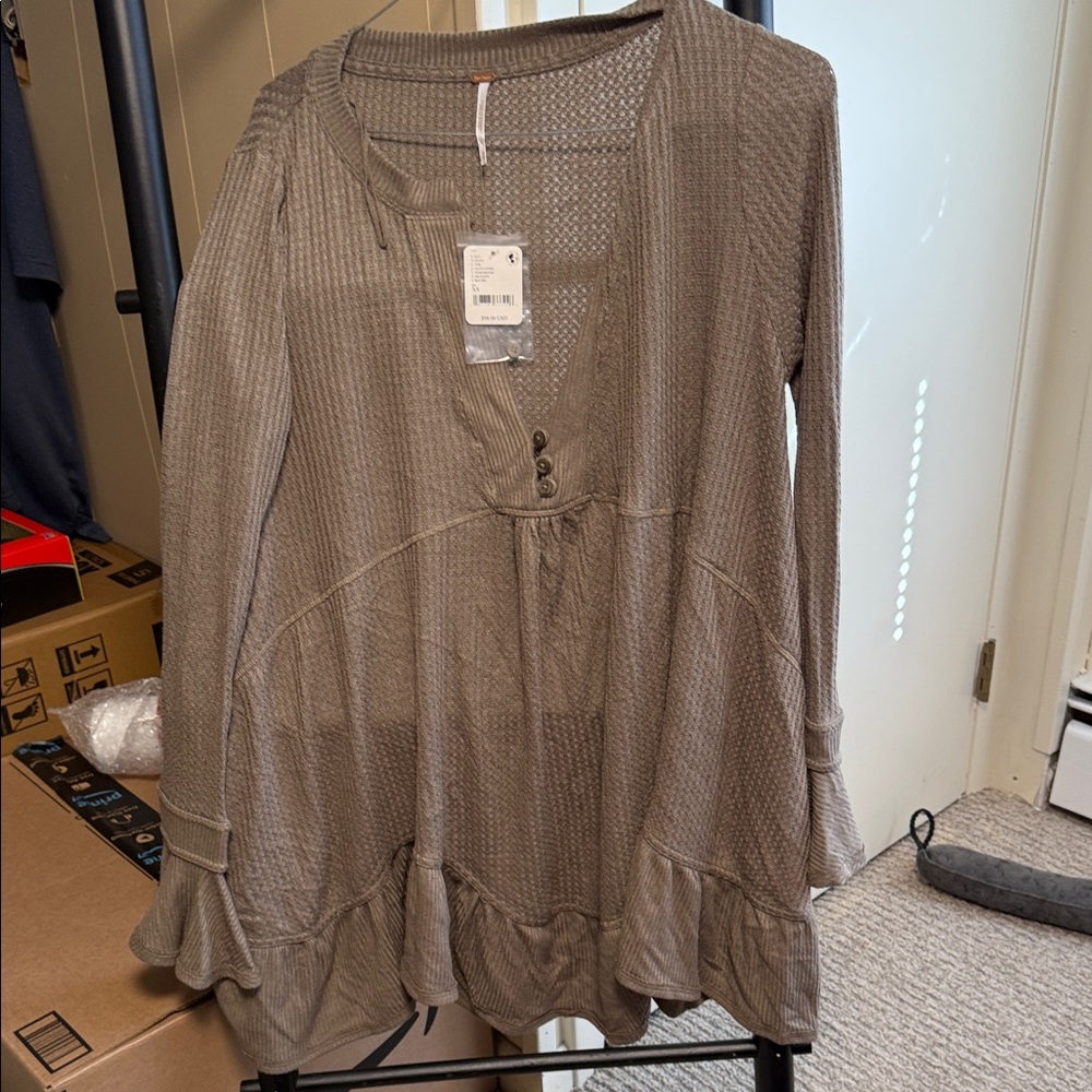 #13 New Free people Xs new Women's  Button-Front Top